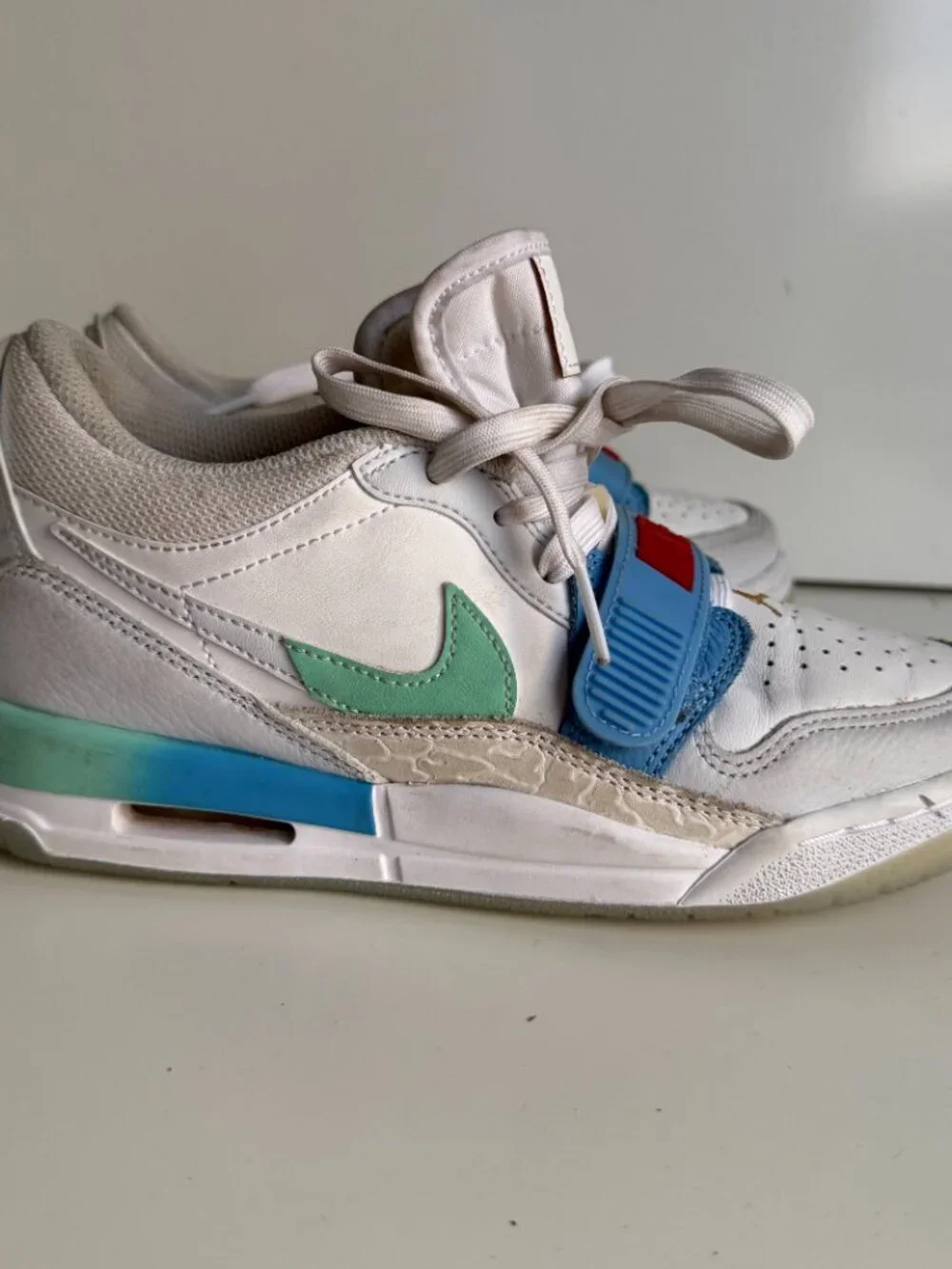 Nike Air Jordan Legacy 312 Low Boys White Emerald Rise 4.5Y